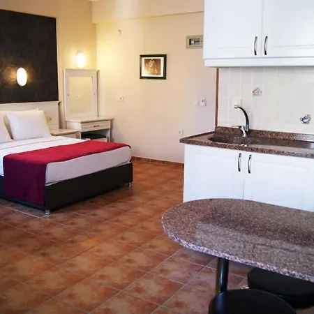 Cozy Room With Balcony With Access To Private Beach In Marmaris Apartment Marmaris