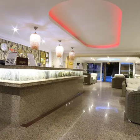 Cozy Room With Balcony With Access To Private Beach In Marmaris